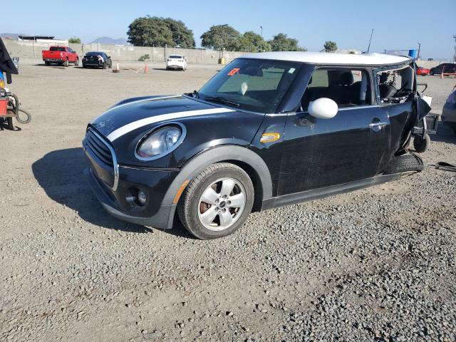 MINI COOPER 2016 with VIN WMWXP5C58G2D13911 - Photo from auction