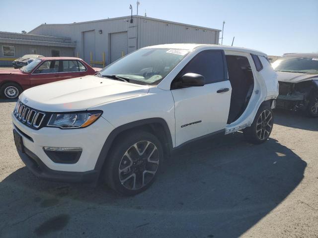 JEEP COMPASS SP 2019 with VIN 3C4NJCAB0KT727164 - Photo from auction