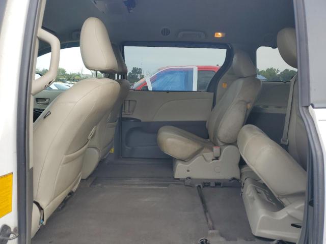Photo 10 from auction – 2011 TOYOTA SIENNA LE with VIN 5TDKK3DC2BS172667