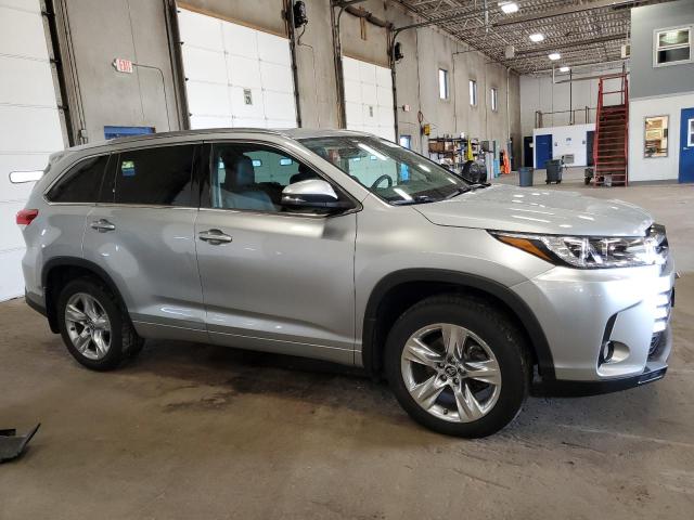 Photo 4 from auction – 2017 TOYOTA HIGHLANDER with VIN 5TDDZRFH4HS376346
