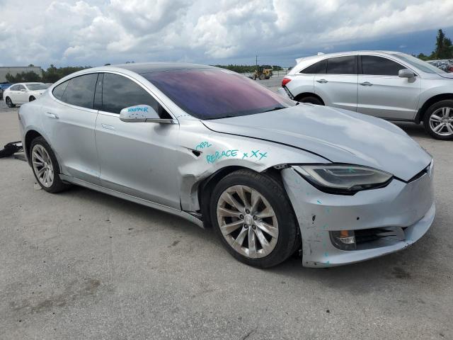 Photo 4 from auction – 2017 TESLA MODEL S with VIN 5YJSA1E14HF221675