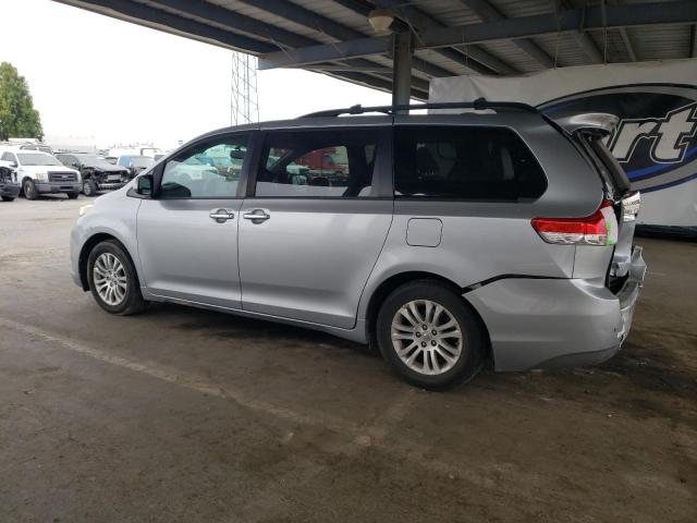 Photo 2 from auction – 2014 TOYOTA SIENNA XLE with VIN 5TDYK3DCXES513506