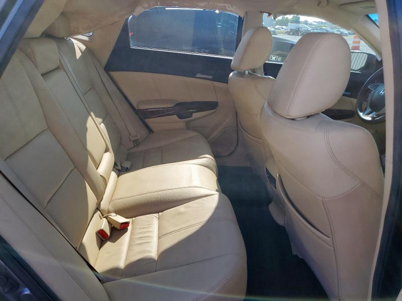 Photo 11 from auction – 2011 HONDA ACCORD CRO with VIN 5J6TF2H57BL001522