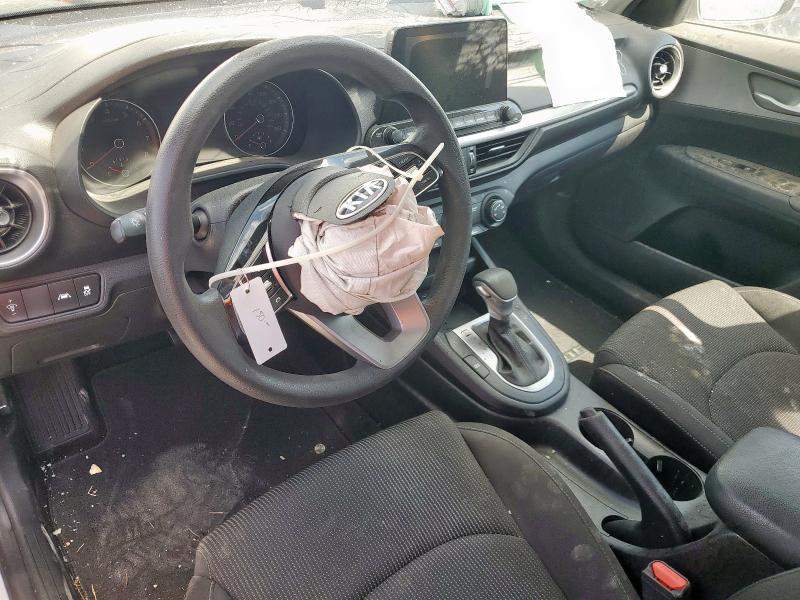 Photo 8 from auction – 2021 KIA FORTE FE with VIN 3KPF24AD6ME297771