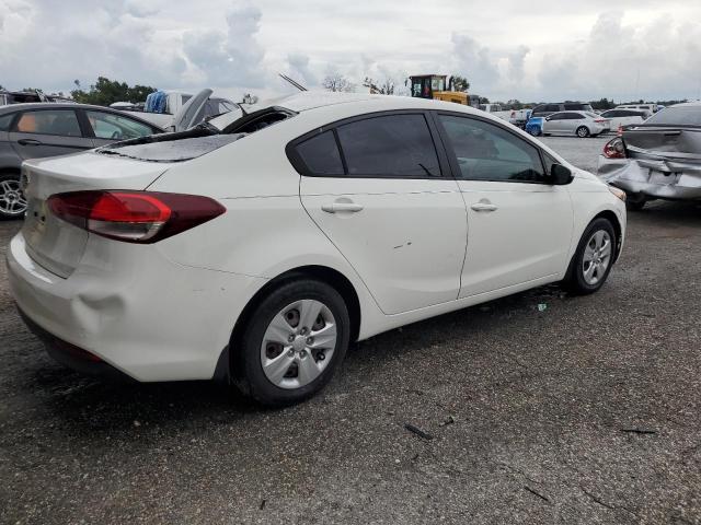 Photo 3 from auction – 2018 KIA FORTE LX with VIN 3KPFK4A75JE268140