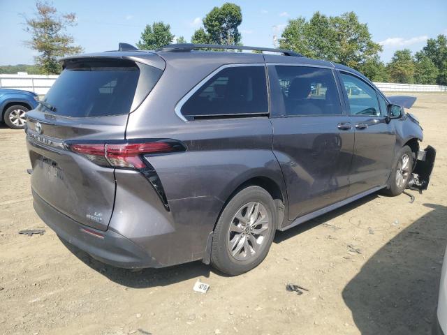 Photo 3 from auction – 2022 TOYOTA SIENNA with VIN 5TDKRKEC3NS093890
