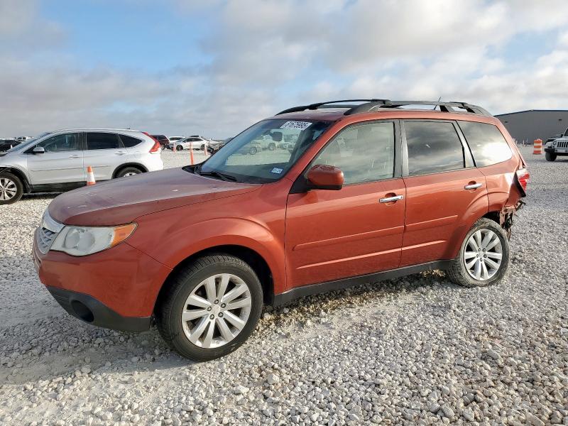 SUBARU FORESTER 2.5X PREMIUM 2011 with VIN JF2SHADC1BH771763 - Photo from auction