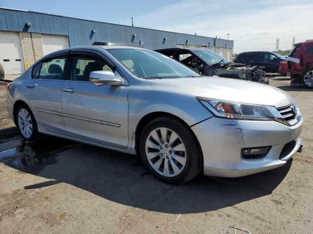 Photo 4 from auction – 2015 HONDA ACCORD with VIN 1HGCR2F88FA070295