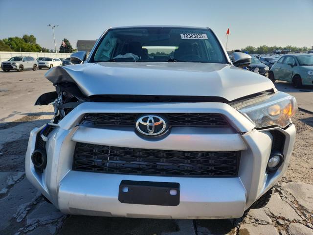 Photo 5 from auction – 2016 TOYOTA 4RUNNER SR with VIN JTEBU5JR5G5351860