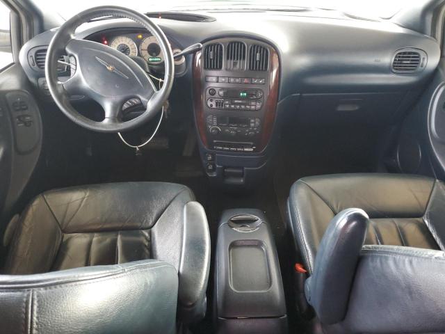 Photo 8 from auction – 2002 CHRYSLER TOWN & COU with VIN 2C8GP54L02R738206