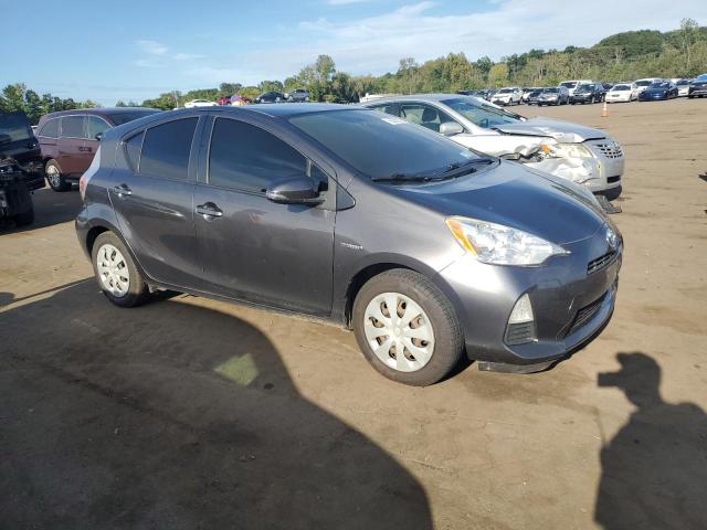 Photo 4 from auction – 2014 TOYOTA PRIUS C with VIN JTDKDTB30E1565405