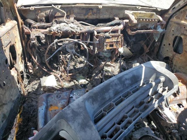Photo 8 from auction – 2002 NISSAN XTERRA XE with VIN 5N1ED28Y02C553874