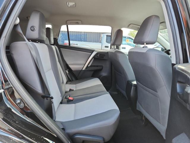Photo 11 from auction – 2015 TOYOTA RAV4 LE with VIN 2T3ZFREVXFW157473