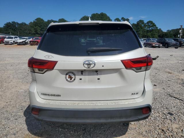 Photo 6 from auction – 2019 TOYOTA HIGHLANDER with VIN 5TDKZRFH2KS562031
