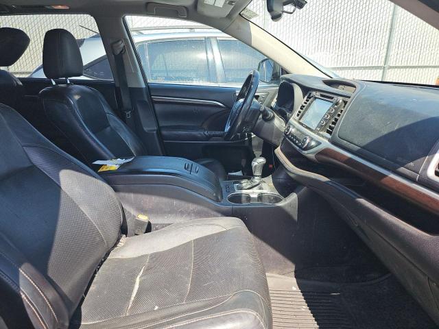 Photo 5 from auction – 2015 TOYOTA HIGHLANDER with VIN 5TDDCRFH7FS012338