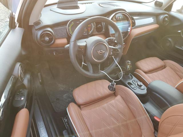Photo 8 from auction – 2023 MINI COOPER SE with VIN WMW13DJ04P2T90355