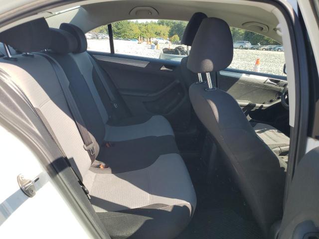Photo 10 from auction – 2017 VOLKSWAGEN JETTA S with VIN 3VW2B7AJ6HM363413