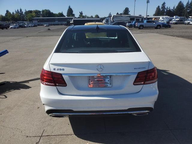 Photo 6 from auction – 2016 MERCEDES-BENZ E 250 BLUE with VIN WDDHF0EBXGB205101