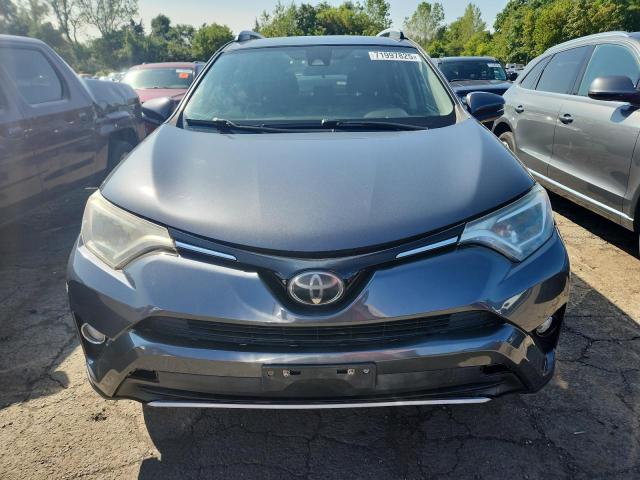 Photo 5 from auction – 2017 TOYOTA RAV4 XLE with VIN JTMRFREV9HD209322