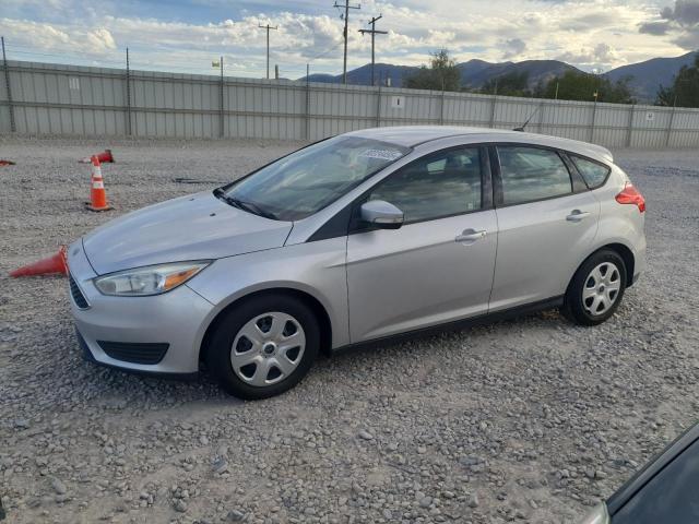 FORD FOCUS SE 2015 with VIN 1FADP3K21FL307137 - Photo from auction