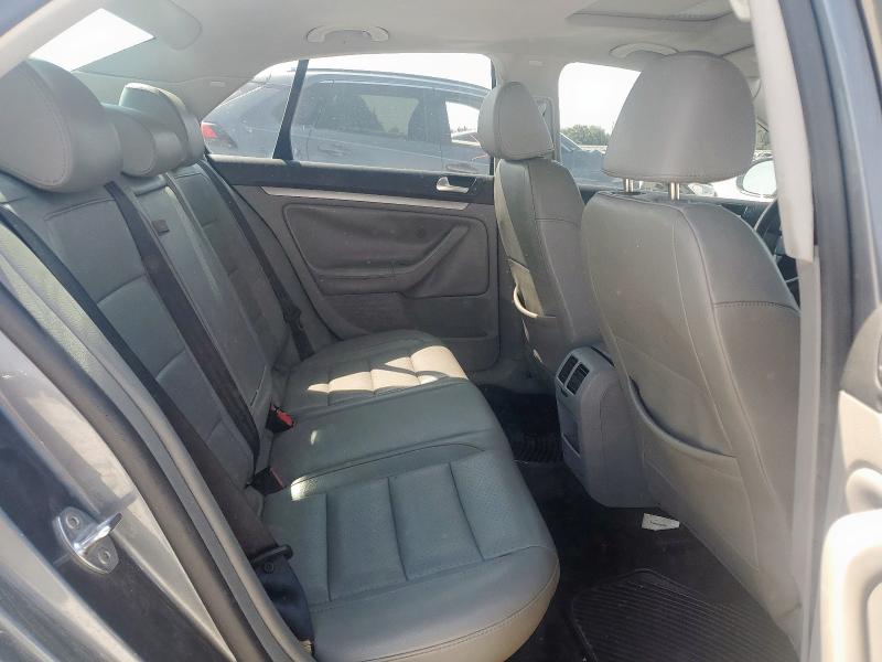 Photo 10 from auction – 2007 VOLKSWAGEN JETTA WOLF with VIN 3VWEF71K17M185094