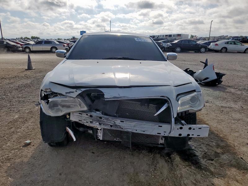 Photo 5 from auction – 2017 CHRYSLER 300 LIMITE with VIN 2C3CCAAG4HH662214