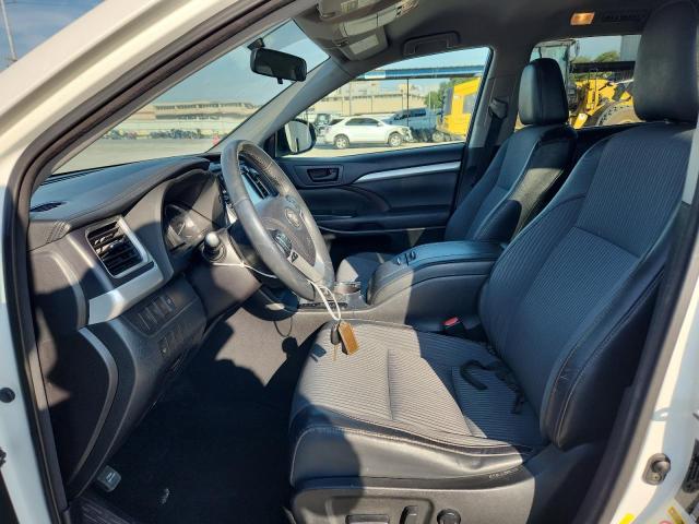 Photo 7 from auction – 2016 TOYOTA HIGHLANDER with VIN 5TDZKRFH8GS182279