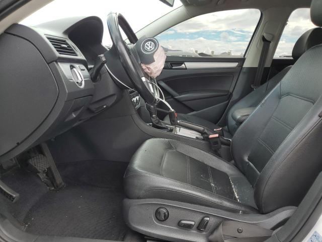 Photo 7 from auction – 2012 VOLKSWAGEN PASSAT SE with VIN 1VWBP7A38CC067547