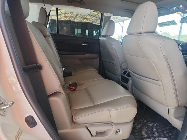 Photo 11 from auction – 2016 HONDA PILOT TOUR with VIN 5FNYF6H90GB006724