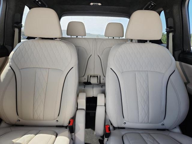 Photo 10 from auction – 2020 BMW X7 M50I with VIN 5UXCX6C06L9C57172