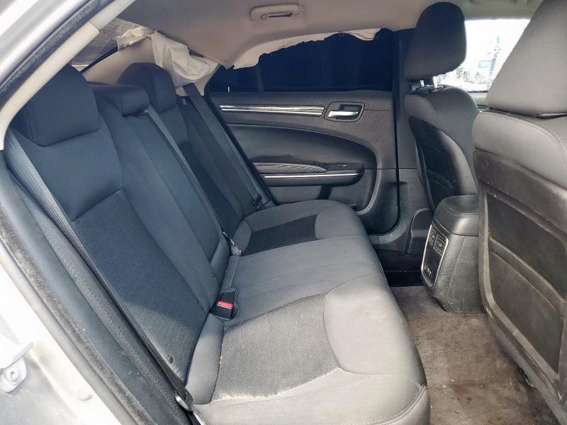 Photo 10 from auction – 2018 CHRYSLER 300 TOURING with VIN 2C3CCAAG4JH250140