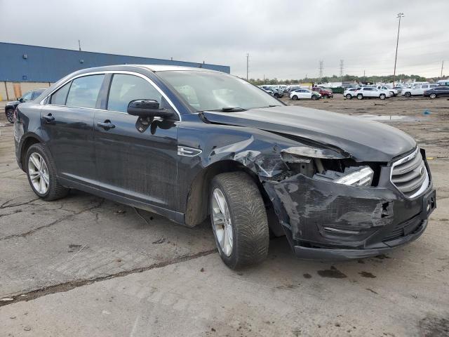Photo 4 from auction – 2015 FORD TAURUS SEL with VIN 1FAHP2E89FG123570