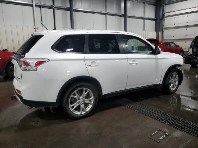 Photo 3 from auction – 2015 MITSUBISHI OUTLANDER with VIN JA4AZ3A31FZ008739