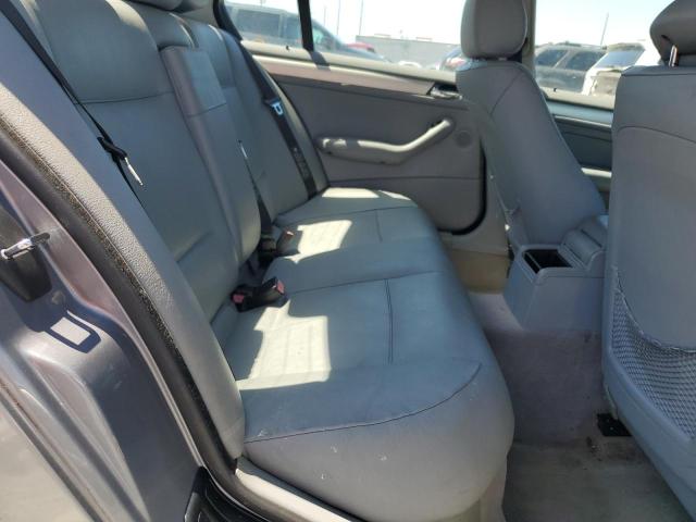 Photo 10 from auction – 2004 BMW 325 XI with VIN WBAEU33484PR08278