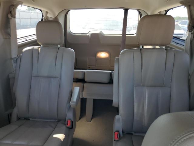 Photo 10 from auction – 2015 CHRYSLER TOWN & COU with VIN 2C4RC1BG2FR708618