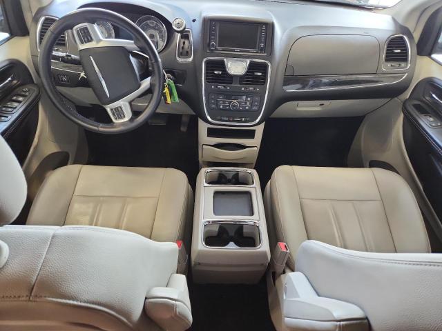 Photo 8 from auction – 2016 CHRYSLER TOWN & COU with VIN 2C4RC1BG0GR269338