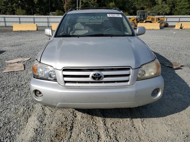 Photo 5 from auction – 2005 TOYOTA HIGHLANDER with VIN JTEGD21A750105966