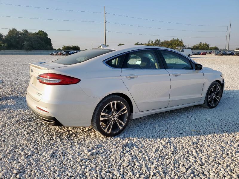 Photo 3 from auction – 2020 FORD FUSION TIT with VIN 3FA6P0K97LR120146