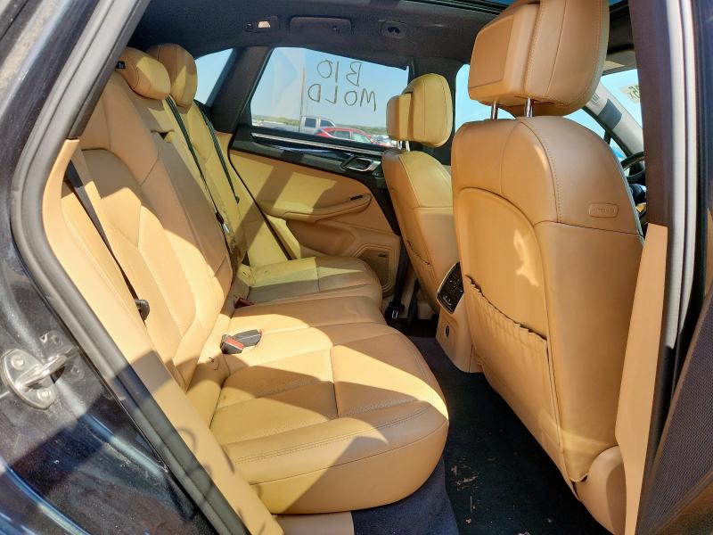 Photo 10 from auction – 2017 PORSCHE MACAN with VIN WP1AA2A5XHLB00509
