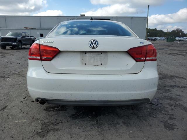 Photo 6 from auction – 2015 VOLKSWAGEN PASSAT S with VIN 1VWAT7A35FC020665