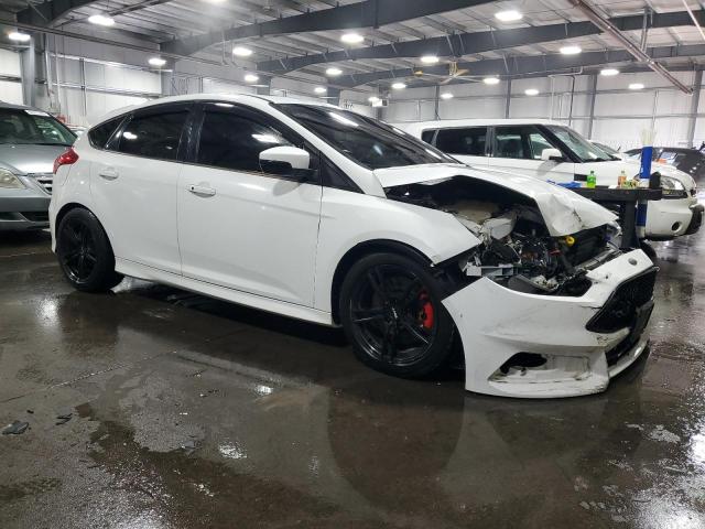 Photo 4 from auction – 2016 FORD FOCUS ST with VIN 1FADP3L94GL322664