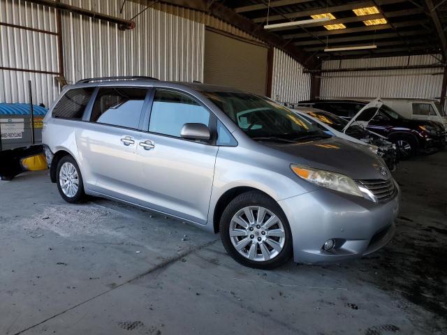 Photo 4 from auction – 2011 TOYOTA SIENNA XLE with VIN 5TDYK3DC7BS044242