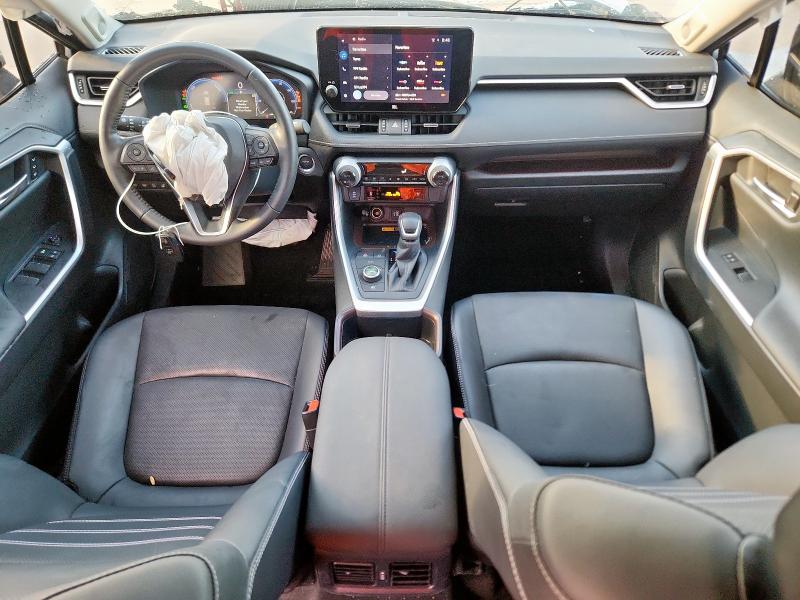 Photo 8 from auction – 2024 TOYOTA RAV4 LIMIT with VIN JTMD6RFV6RD131320