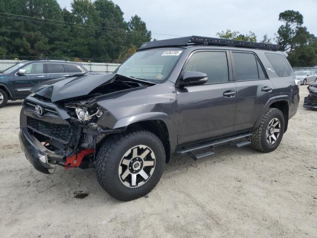 TOYOTA 4RUNNER SR 2020 with VIN JTEBU5JR4L5739429 - Photo from auction