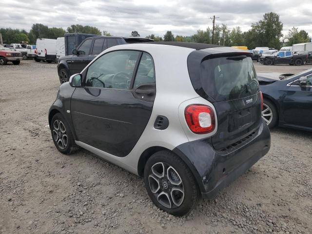 Photo 2 from auction – 2019 SMART FORTWO with VIN WMEFJ9BA2KK371512
