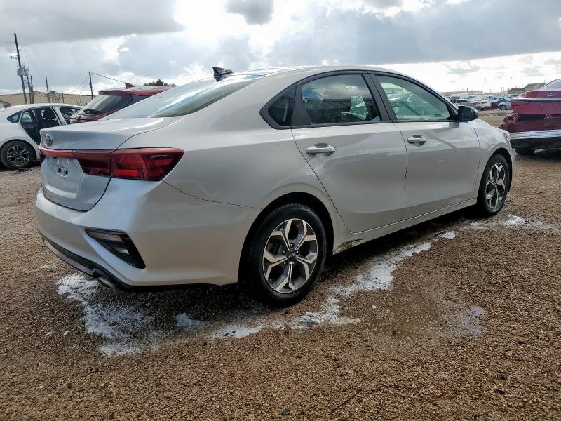 Photo 3 from auction – 2021 KIA FORTE with VIN 3KPF24AD9ME363374