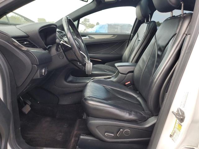 Photo 7 from auction – 2017 LINCOLN MKC SELECT with VIN 5LMCJ2D97HUL16989