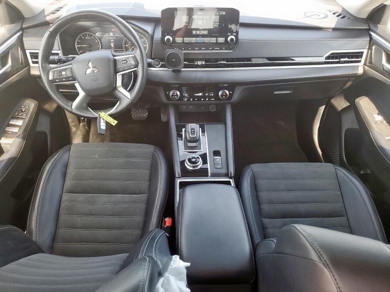 Photo 8 from auction – 2024 MITSUBISHI OUTLANDER with VIN JA4J3VA82RZ033596