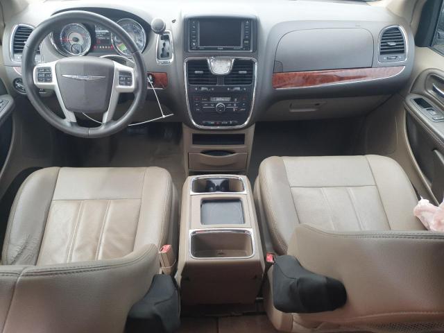 Photo 8 from auction – 2016 CHRYSLER TOWN & COU with VIN 2C4RC1BG8GR288218