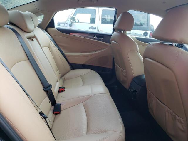 Photo 10 from auction – 2012 HYUNDAI SONATA HYB with VIN KMHEC4A46CA054452
